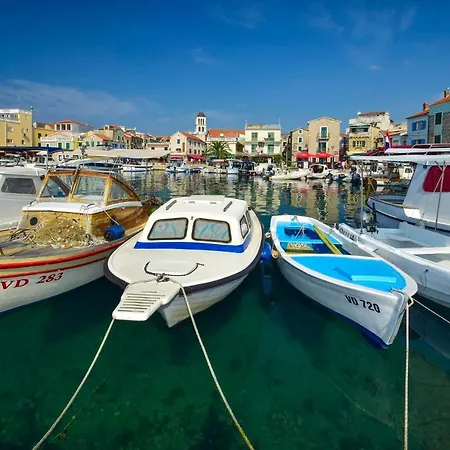 Pesic 1208 Vodice