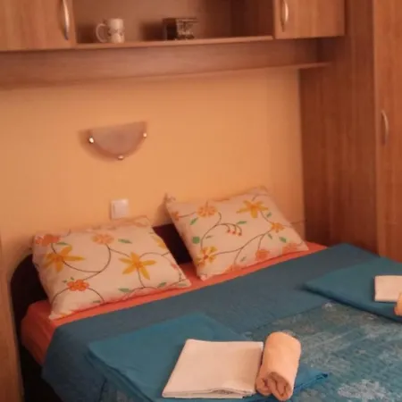 Pesic 1208 Apartamento Vodice